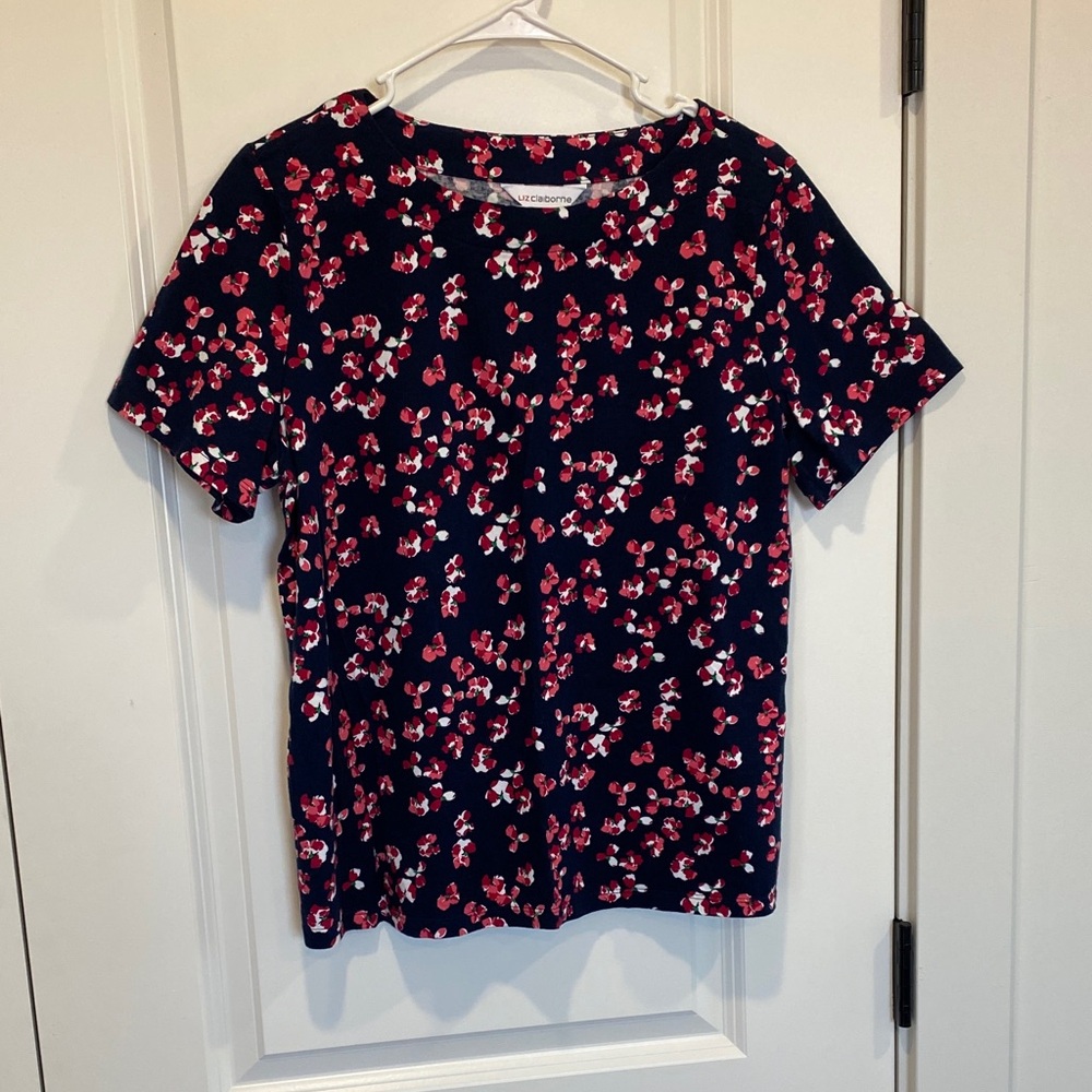 Liz Claiborne Navy and Red Floral Short Sleeve Top